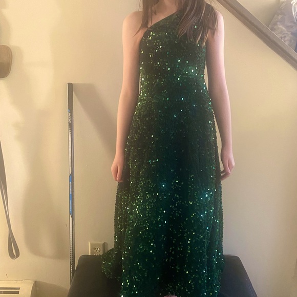 Pageant Dress - Picture 2 of 3